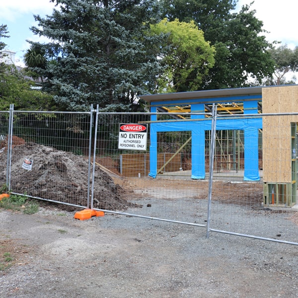 do you deliver and install temporary fencing and what's the cost for this in Binghamton University NY
